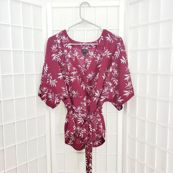 Worthington Tops - Worthington Floral Belt Front Blouse Size; Medium